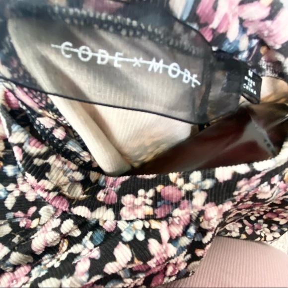 Ditsy moody floral corduroy mock neck balloon sleeve long sleeve medium - Picture 4 of 9